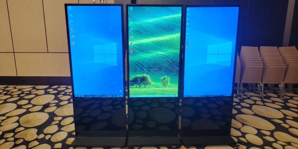 How Touch Screens Elevate Engagement at Events in 2025