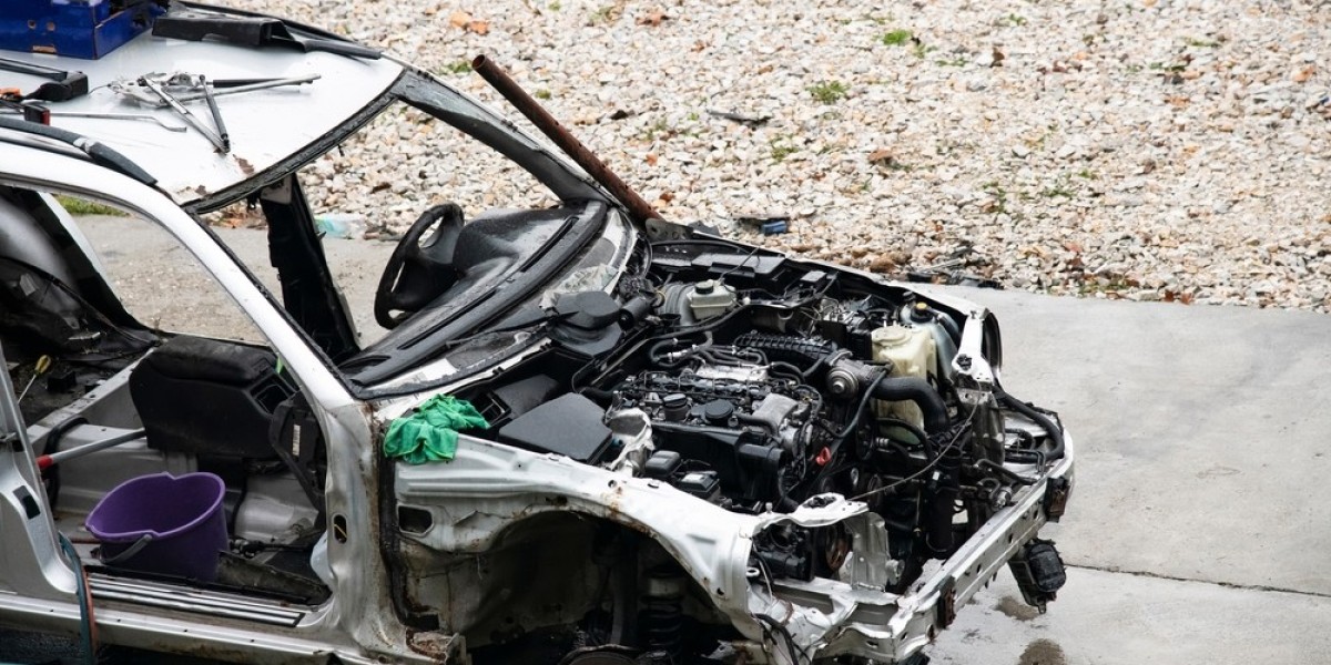 Junk Car Removal: A Small Step for You, a Big Win for the Environment